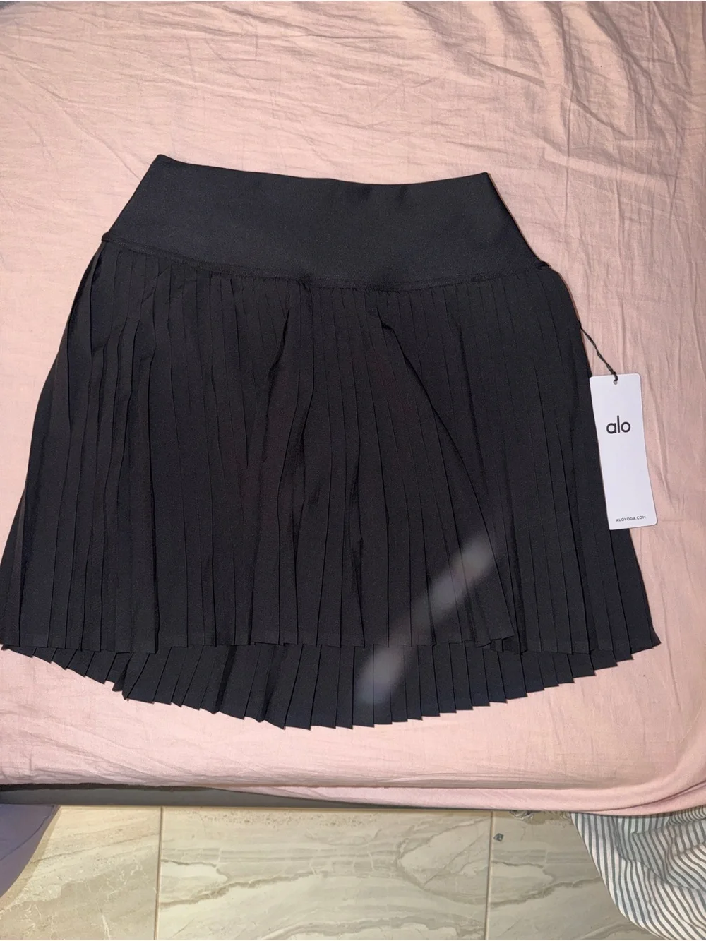 ALO Yoga Black Pleated Athletic Mini Skirt